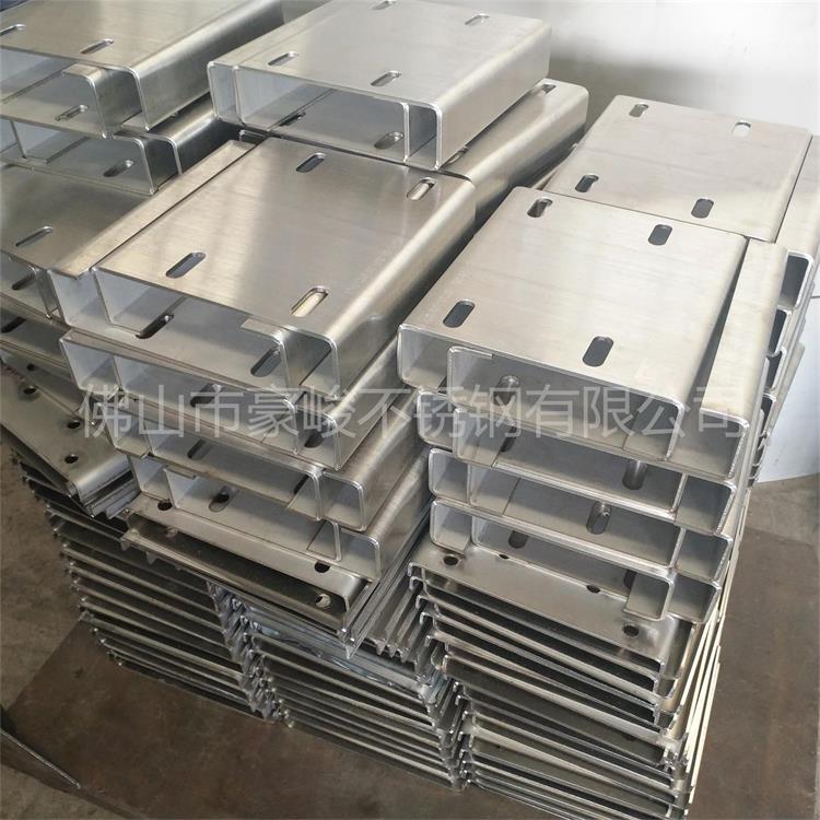 專業(yè)不銹鋼剪折彎加工定制工廠，質(zhì)量保證，交貨準(zhǔn)時(shí)！