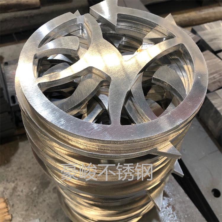 鋁板激光切割加工定制，品質至優(yōu)，無毛刺！